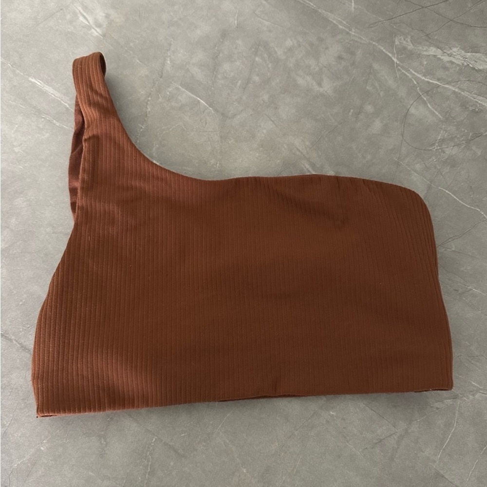 Lululemon ribbed bra size 4